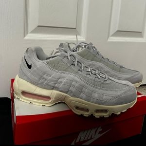 Nike Air Max 95 - Size 7.5